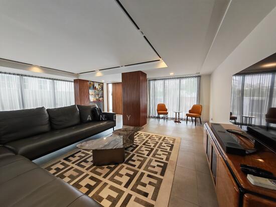 Lucky Heights vicinity recently renovated Semi-D for Sale