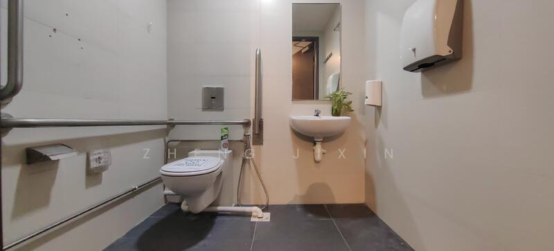 Agrow Building, 90 Lorong 23 Geylang, 2,583 sqft, Light Industrial (B1) For Sale, by Zheng Jixin, 60133301 - Bathroom - CommercialGuru.com.sg