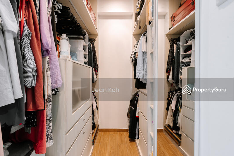 Walk in wardrobe