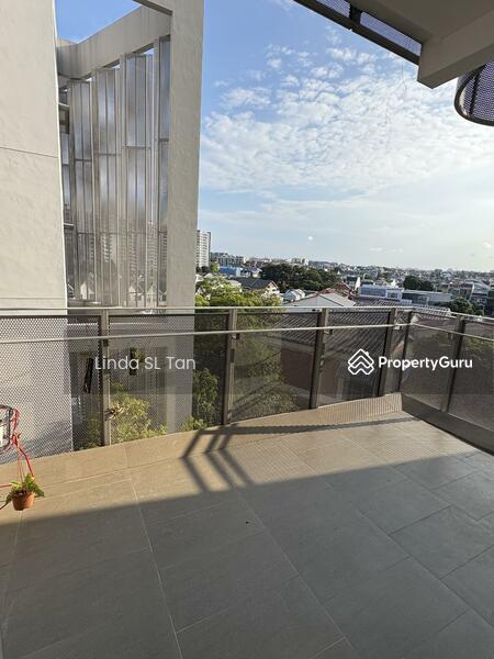 Balcony - unblocked view 