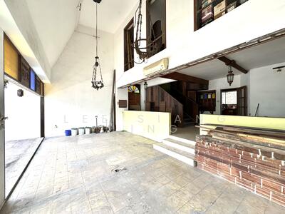 For Sale - Lakepoint Condo