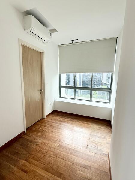 Newton Edge Condominium For Sale at S$ 1,549,888 | PropertyGuru Singapore - 2nd Bedroom