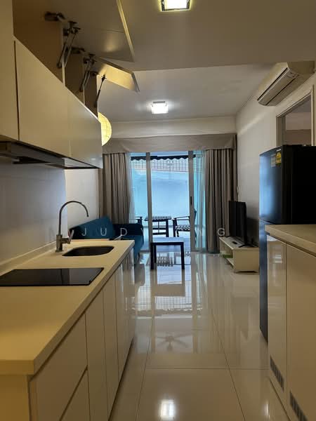 Parc Sophia, 10 Adis Road, 2 Bedrooms, 850 sqft, Condominium For Sale, by Judy Ong, 60133647 - Living Room - PropertyGuru.com.sg