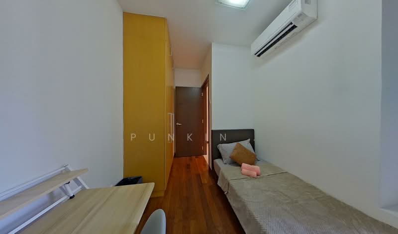 Watermark Robertson Quay, 3 Rodyk Street, Room Rental, 80 sqft, Apartment For Rent, by punkin, 60133760 - Bedroom - PropertyGuru.com.sg
