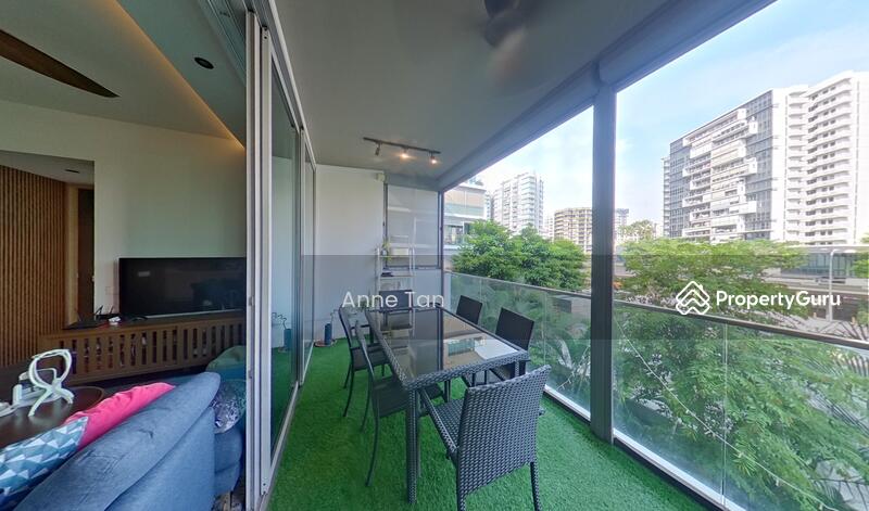 Balcony great for entertaining, ziptrack