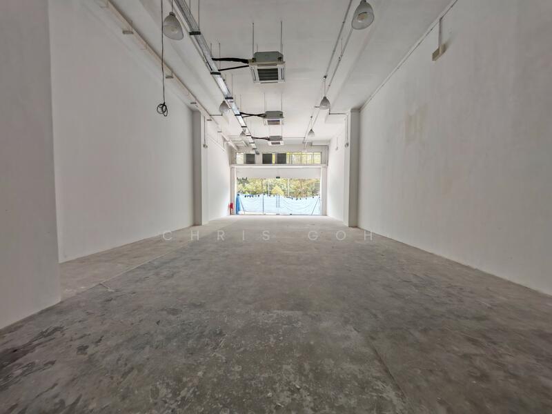 Interlocal Centre, 100G Pasir Panjang Road, Buona Vista / West Coast / Clementi New Town, 1,689 sqft, Light Industrial (B1) For Rent, by Chris Goh, 60134087 - Others - CommercialGuru.com.sg