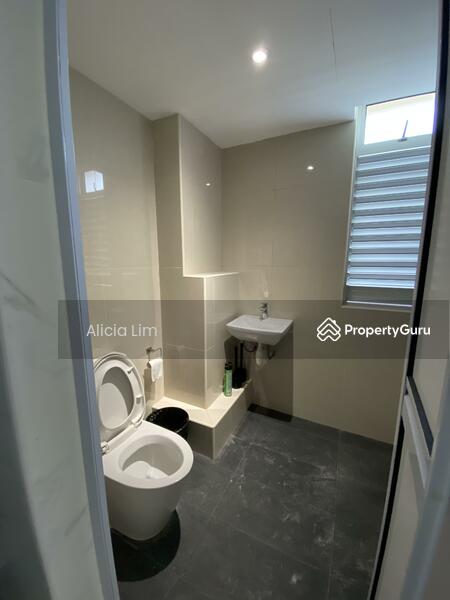 Common Bathroom