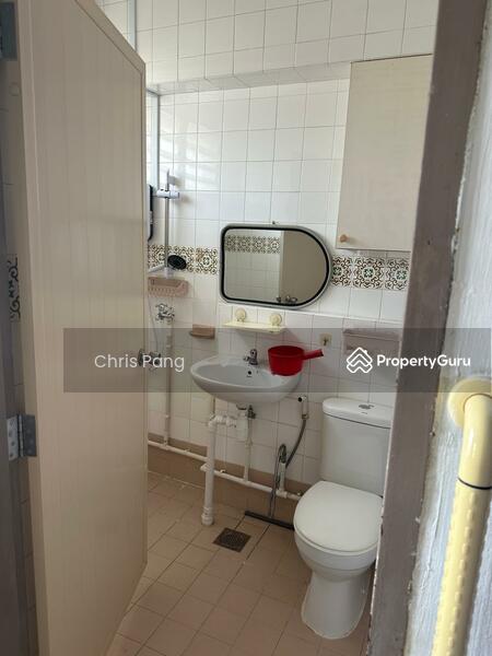 For Rent - 301 Tampines Street 32