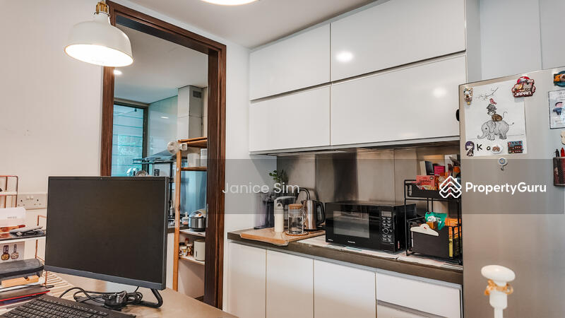 Dry Kitchen