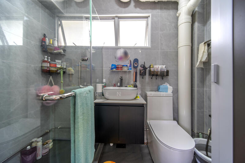 Master Bedroom Bathroom