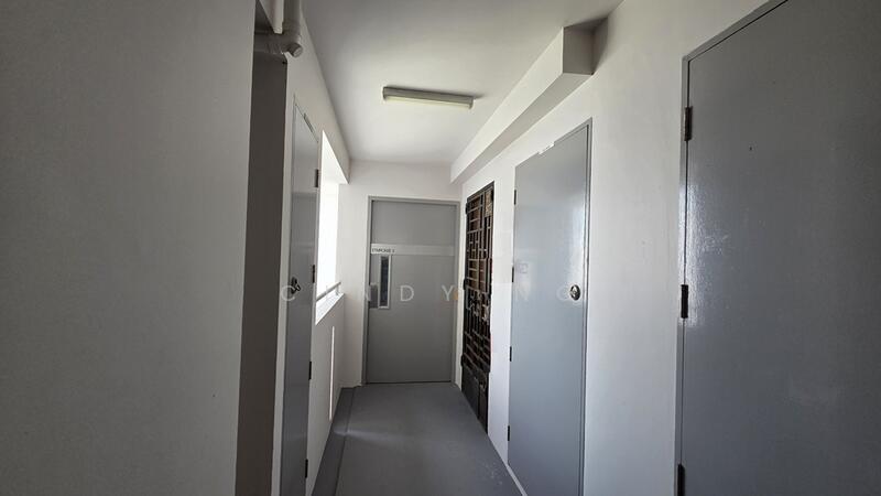Corner unit