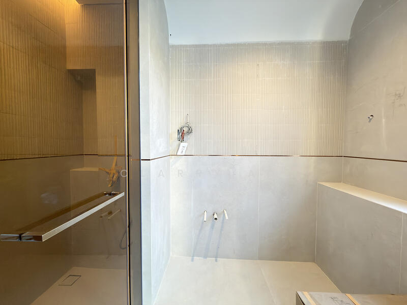 INTER-TERRACE 2.5 Storey With Lift @ Upp Thomson | 1km to CHIJ St Nicholas ★Eminence Landed★ Terraced House For Sale at S$ 6,400,000 | PropertyGuru Singapore - Bathroom