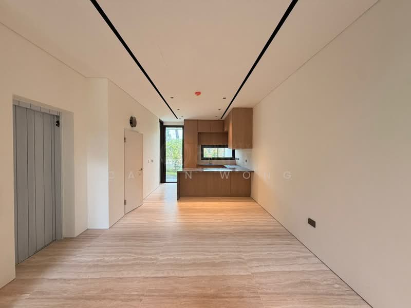 For Sale - ❤️GIANT⚡️The Harbour Residences: Newly Built Inter-Terrace Home