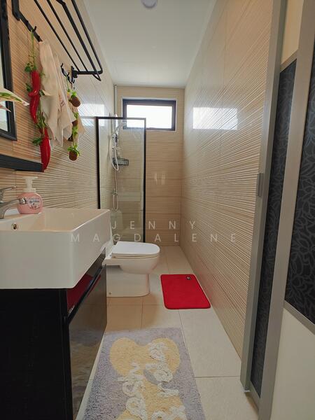 4BR for rent, walk to Rail Mall, Hillview MRT & Nature Park!, , 4 Bedrooms, 1,500 sqft, Walk-up Apartment For Rent, by Jenny Magdalene, 60134678 - PropertyGuru.com.sg