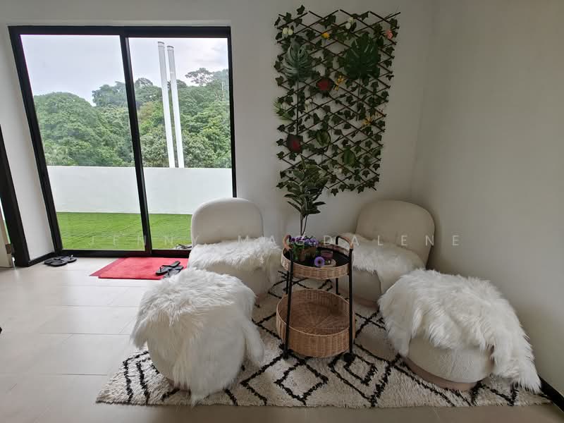 2-floors of 5BR for rent, walk to Hillview MRT & Nature Park!, , 5 Bedrooms, 1,500 sqft, Walk-up Apartment For Rent, by Jenny Magdalene, 60134678 - PropertyGuru.com.sg