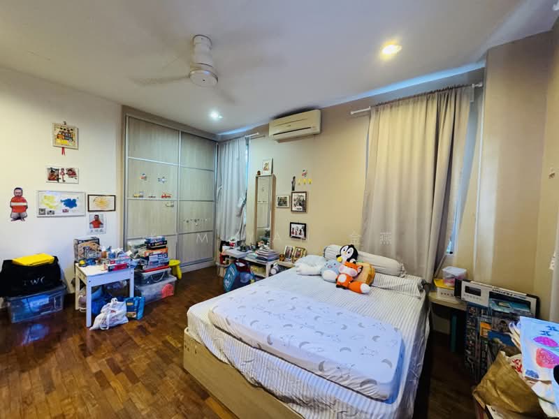 Lowest quantum to buy a Classical detached house with 6 big bedrooms all ensuite, walk to Seng Kang MRT & Compassvale LRT - call 8130 3636, 7 Bedrooms, 6,000 sqft, Bungalow House For Sale, by Kim Yan 金燕, 60134718 - PropertyGuru.com.sg