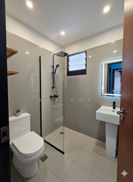 For Sale - 605B Tampines Street 61