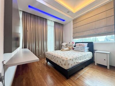 For Sale - Serangoon Garden Way