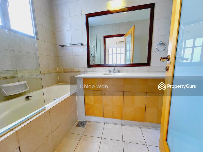 Level 2 Bathroom 3