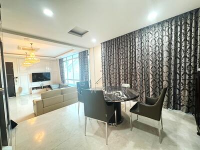 For Sale - ⭐Value buy⭐Renovated 2.5-Storey Semi-D with Lift, Pool & 3-Car Parking! Convenient Serangoon Gardens