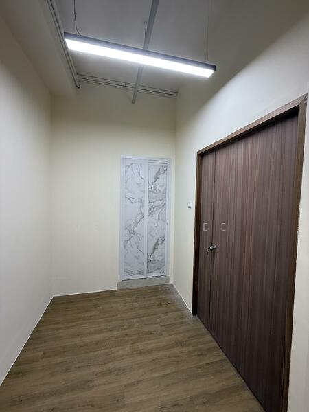 Wcega Tower, 21 Bukit Batok Crescent, Dairy Farm / Bukit Panjang / Choa Chu Kang, 550 sqft, Light Industrial (B1) For Rent, by Jenny Lee, 60134980 - CommercialGuru.com.sg
