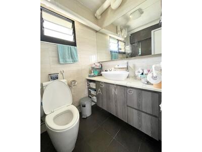 For Sale - 736 Tampines Street 72