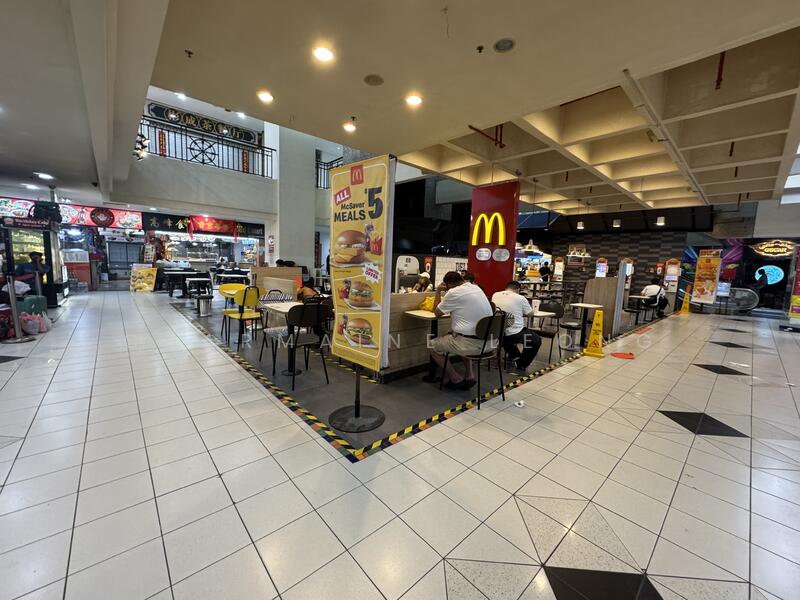 Parklane Shopping Mall, 35 Selegie Road, 301 sqft, Mall Shop For Rent, by Charmaine Leong, 60135044 - CommercialGuru.com.sg