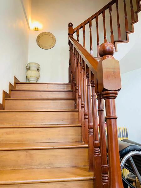 For Sale - Below $5m FH 3-Storey Semi-D < 300 metres to MRT