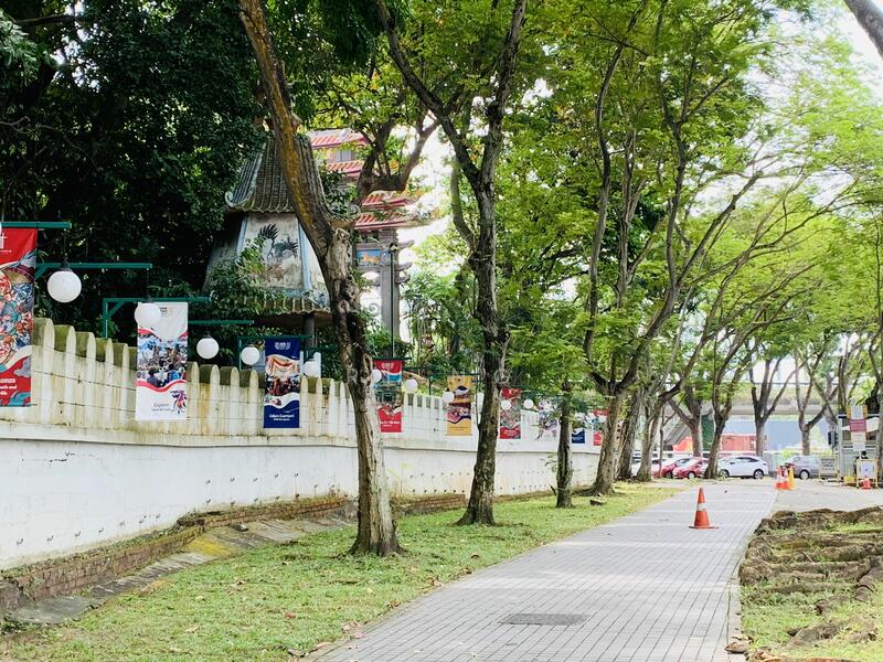 For Sale - Below $5m FH 3-Storey Semi-D < 300 metres to MRT