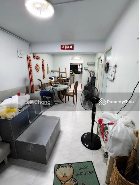 For Rent - 6 Holland Close