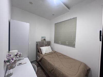 For Rent - Grandeur 8