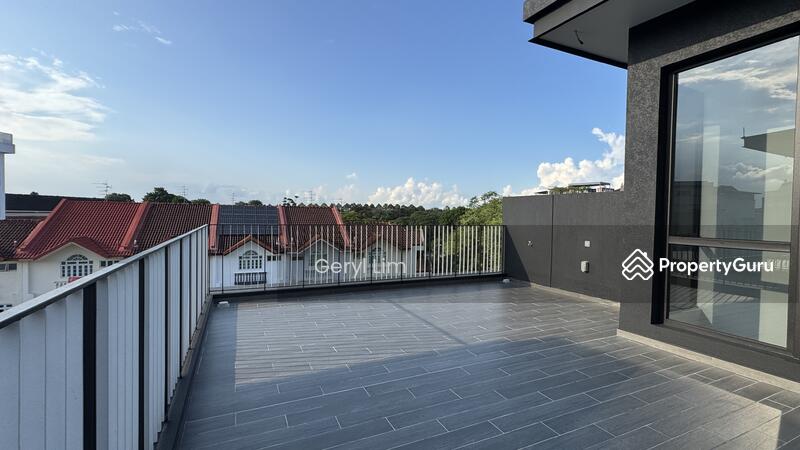 Corner Terrace in Coasta Villas