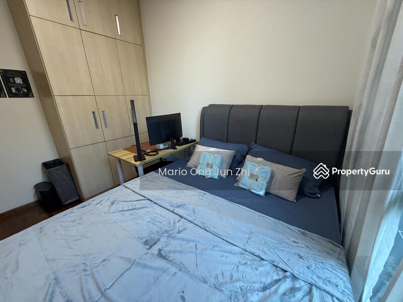DR6 Bedroom