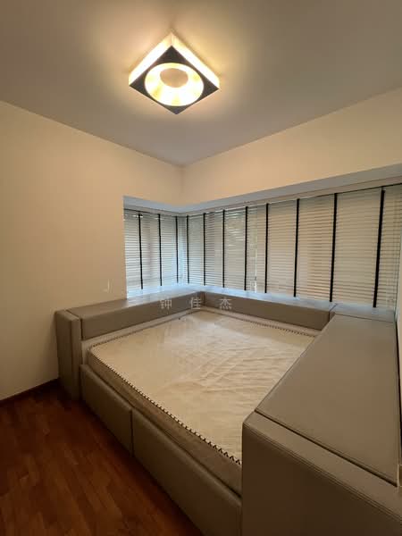 Trevista Condominium For Sale at S$ 1,580,000 | PropertyGuru Singapore - Bedroom