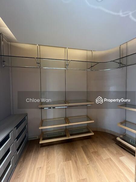 Master wardrobe 