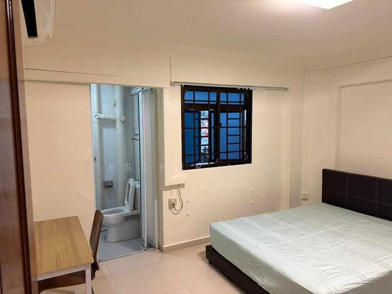 211 Jurong East Street 21, 211 Jurong East Street 21, Boon Lay / Jurong / Tuas, Room Rental, 200 sqft, HDB Flat For Rent, by Esther Loh, 60136044 - Bedroom - PropertyGuru.com.sg