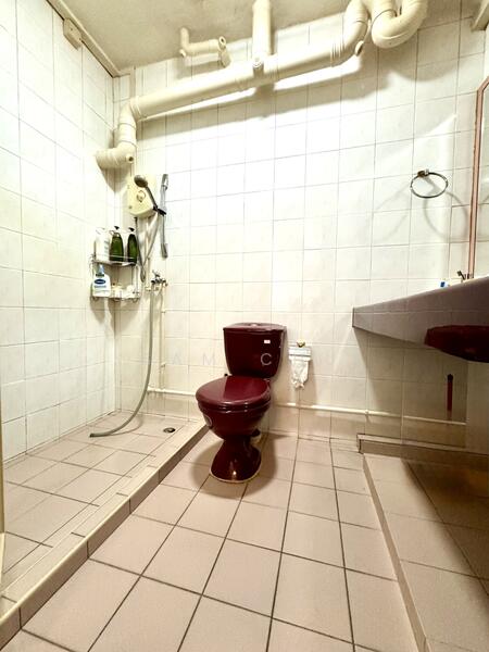 Restroom 