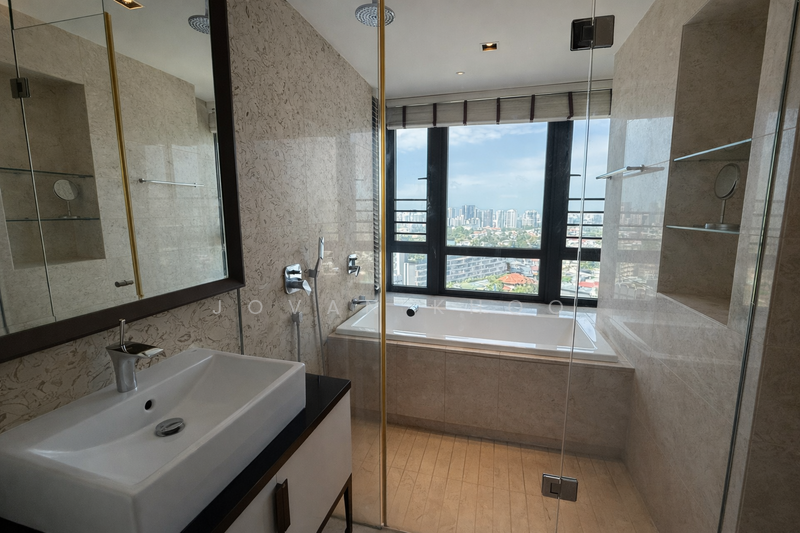 368 Thomson, 368 Thomson Road, Room Rental, 200 sqft, Condominium For Rent, by Jovan Khoo, 60136144 - Bathroom - PropertyGuru.com.sg