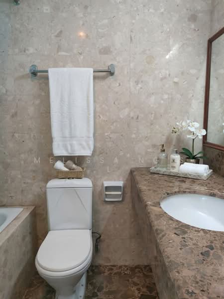 Meralodge, 83 Hillview Avenue, 2 Bedrooms, 1,195 sqft, Condominium For Sale, by Melissa Ng S L, 60136154 - Bathroom at Master Bedroom - PropertyGuru.com.sg