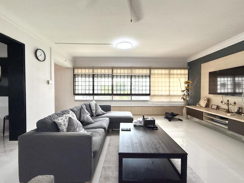 For Sale - 221 Pasir Ris Street 21