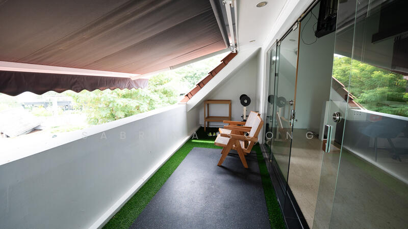 For Sale - 1KM to Ai Tong | Upper Thomson Newly Renovated Freehold Semi-Detached