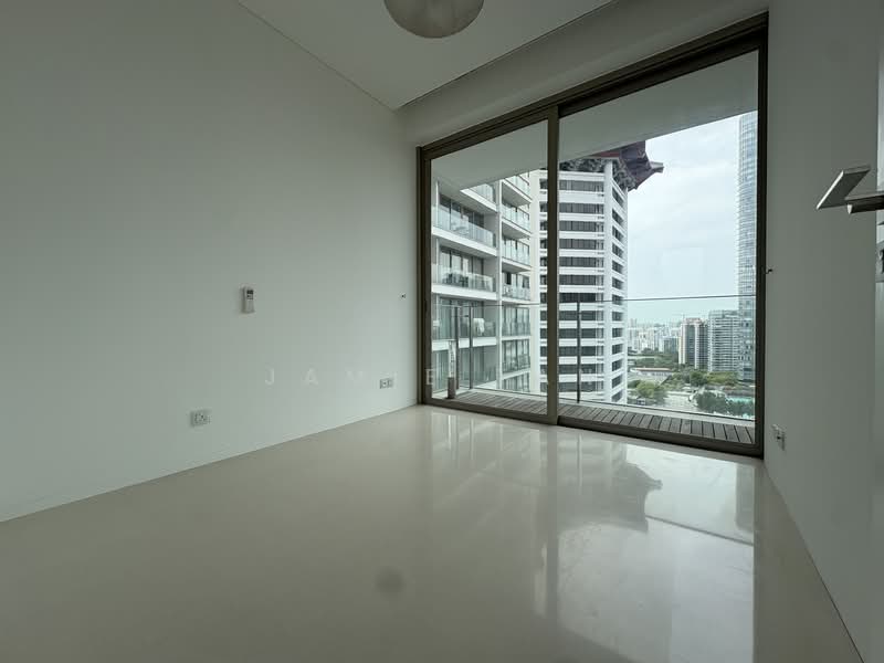 Common Room w/Balcony