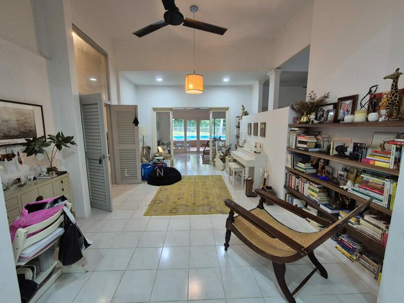 Call 9444.4449! Belmont GCB 1KM to Nanyang Primary, Belmont Road, Leedon Road, Bin Tong Park, Nanyang Primary, Holland Road, Farrer Road, 6 Bedrooms, 10,000 sqft, Good Class Bungalow For Sale, by Lin Yisen, 60136883 - Living - PropertyGuru.com.sg