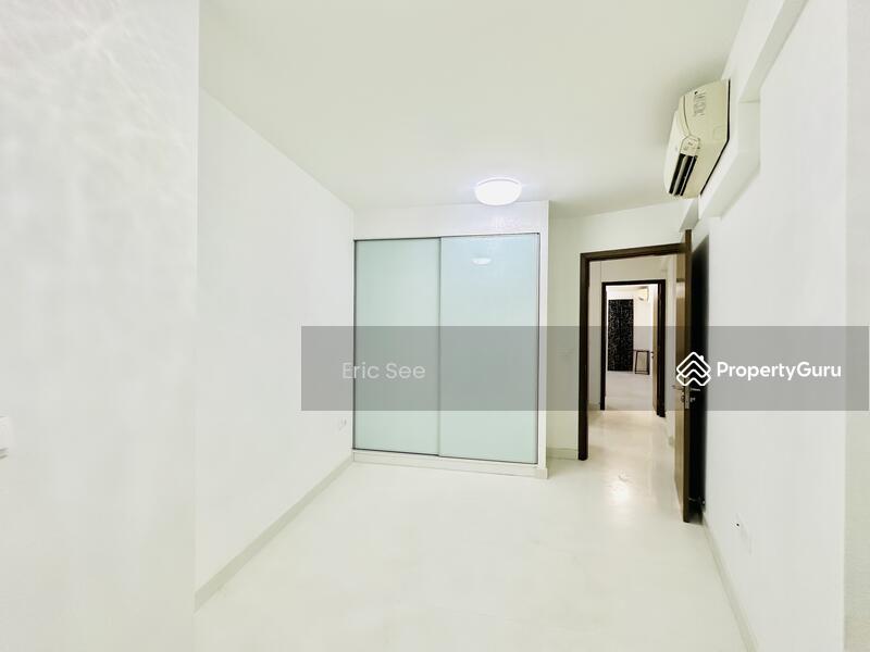 Master Bedroom Reverse View