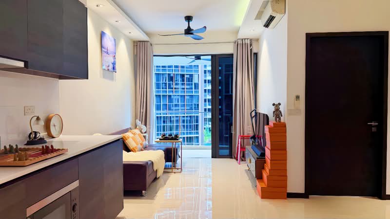 Sims Urban Oasis, 2 Sims Drive, 2 Bedrooms, 667 sqft, Condominium For Sale, by Adrian Lee, 60137213 - Living Room - PropertyGuru.com.sg