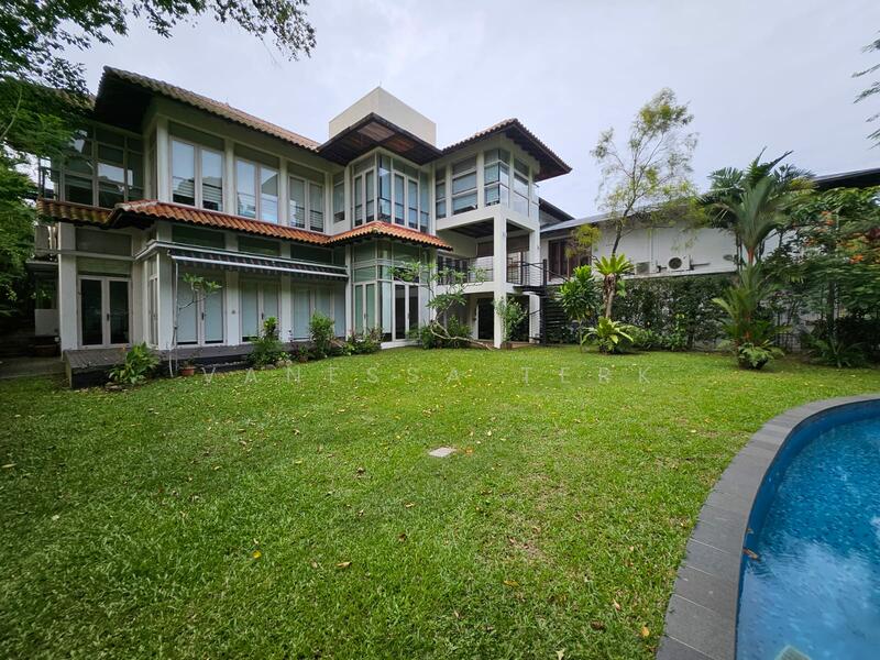 Sunset Place, Sunset Place, 6 Bedrooms, 7,000 sqft, Bungalow House For Rent, by Vanessa Terk, 60137315 - Exterior - PropertyGuru.com.sg