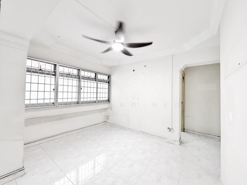 Living room with hackable wall