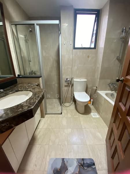 Carissa Park Condo, 2 Flora Drive, Room Rental, 180 sqft, Condominium For Rent, by Wang Jing, 60137876 - Bathroom - PropertyGuru.com.sg