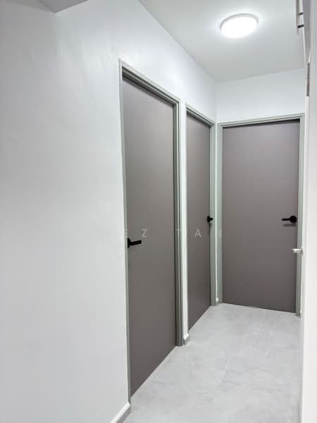 26D Jalan Membina, 26D Jalan Membina, Room Rental, 150 sqft, HDB Flat For Rent, by Inez Tan, 60137900 - Corridor - PropertyGuru.com.sg