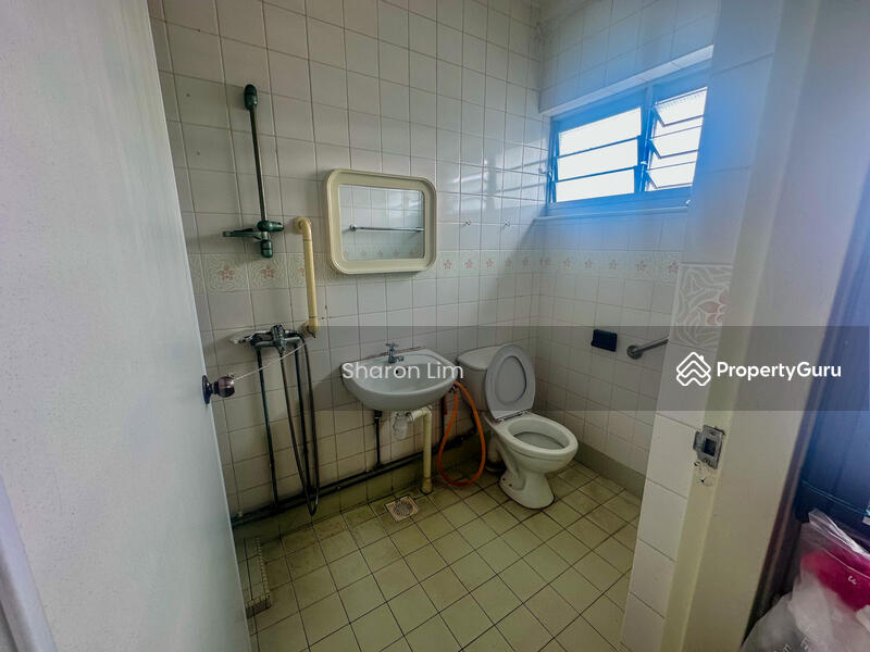 Common Bathroom